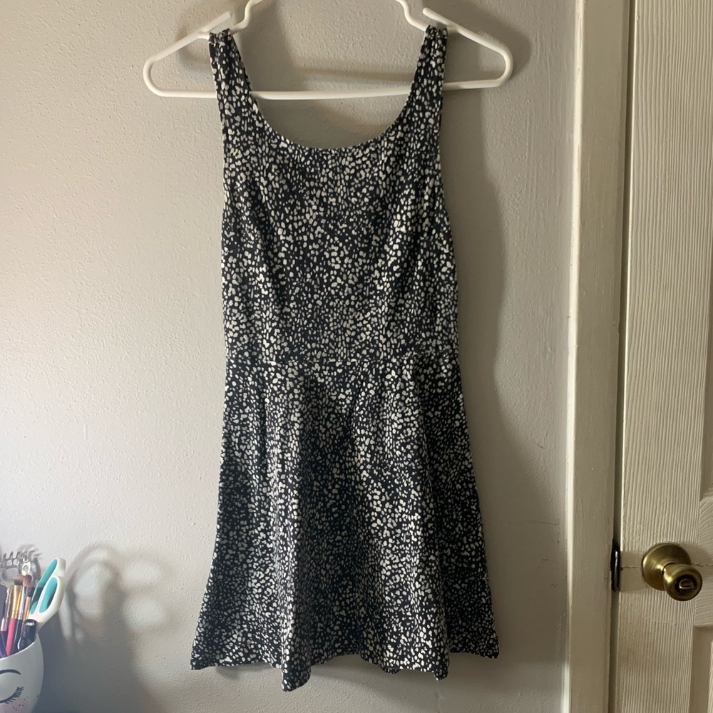 Short black & white dress